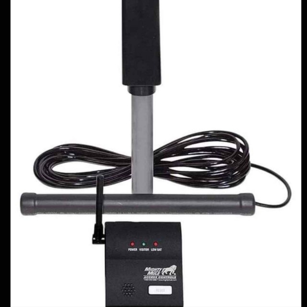 **BRAND NEW IN BOX**  MIGHTY MULE FM231 WIRELESS DRIVEWAY ALARM